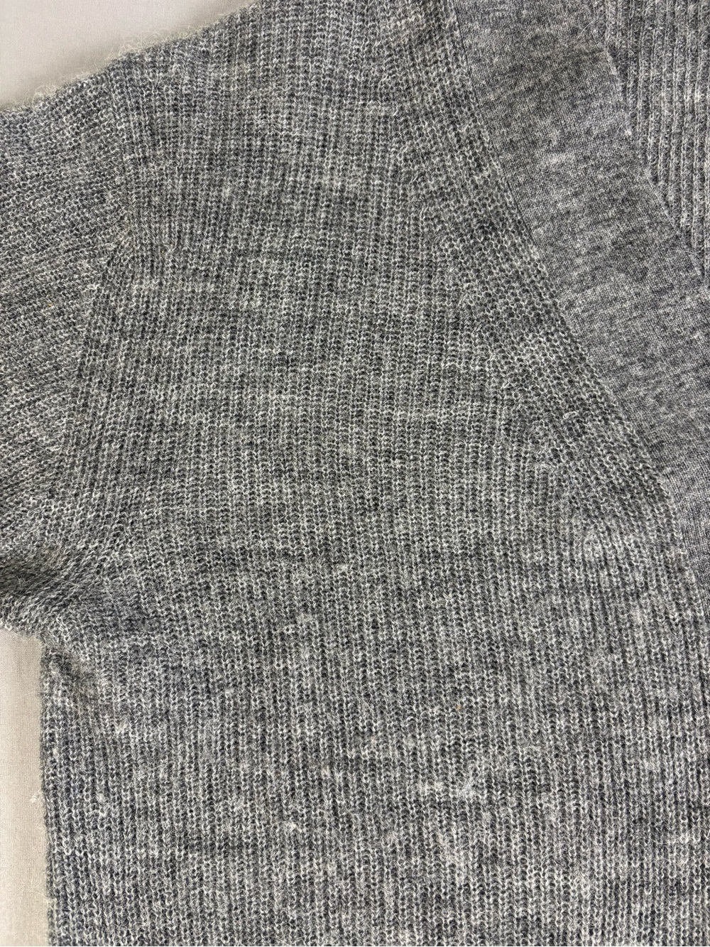 Quince Alpaca and Wool Gray Ribbed V-Neck Button Cardigan with Buttons Large - Picture 7 of 12